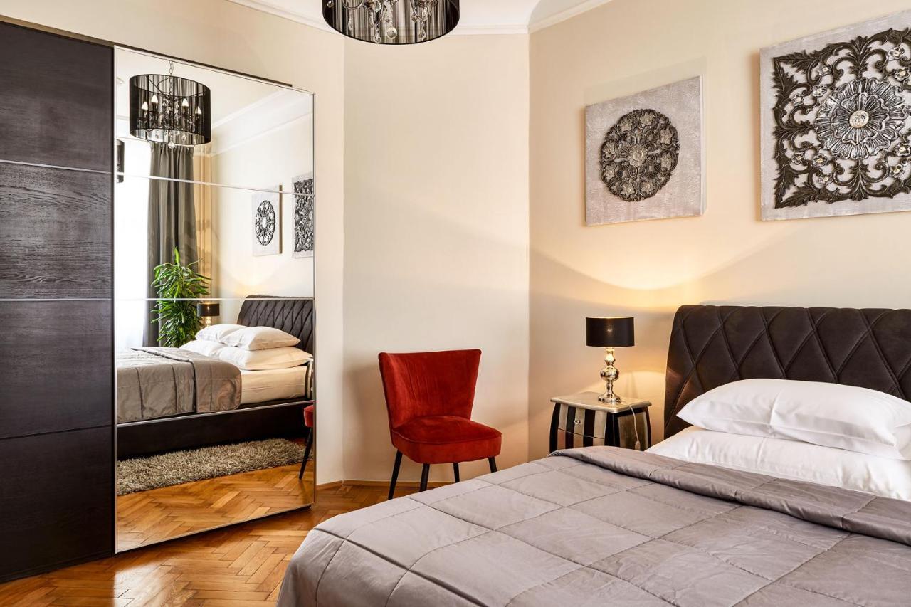 Pragueone Apartment,A/C,Terrace Esterno foto