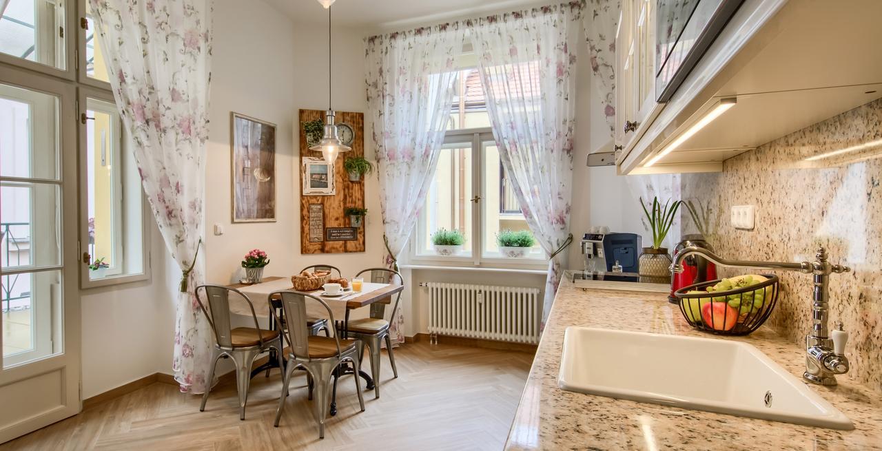 Pragueone Apartment,A/C,Terrace Esterno foto